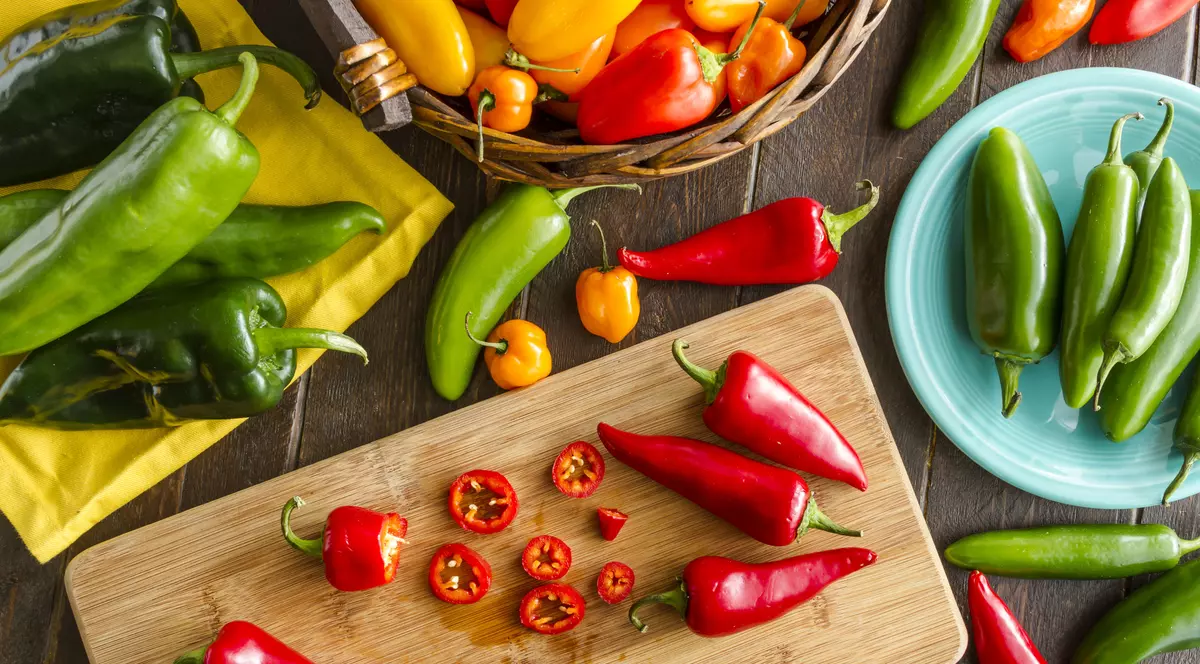 Ardei iute- beneficii si contraindicatii