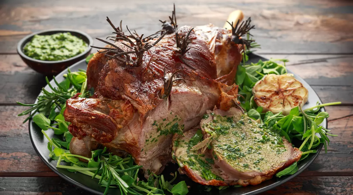 Carne de miel- cum o prepari și câteva rețete delicioase
