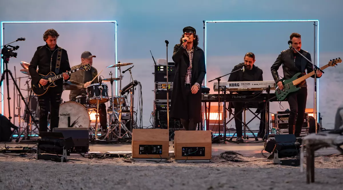 REPORTAJ. „Vama” deschide Vama Veche. Locul în care o să fim mereu tineri şi fericiţi