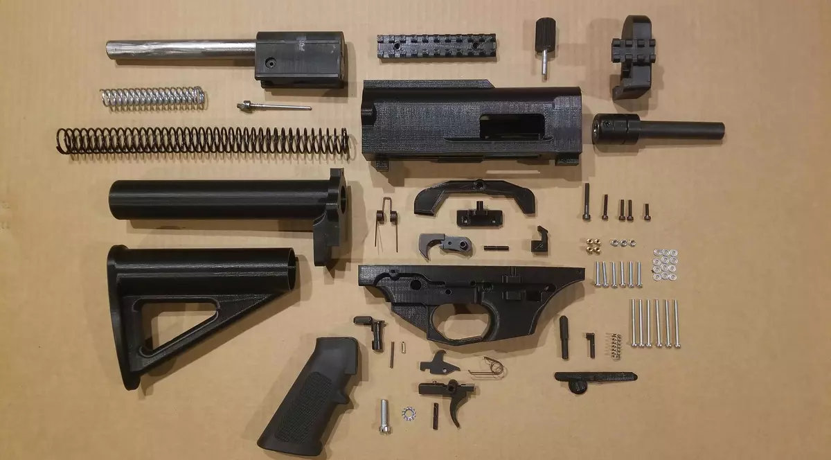 Americanii își construiesc singuri arme, folosind tutoriale de pe internet