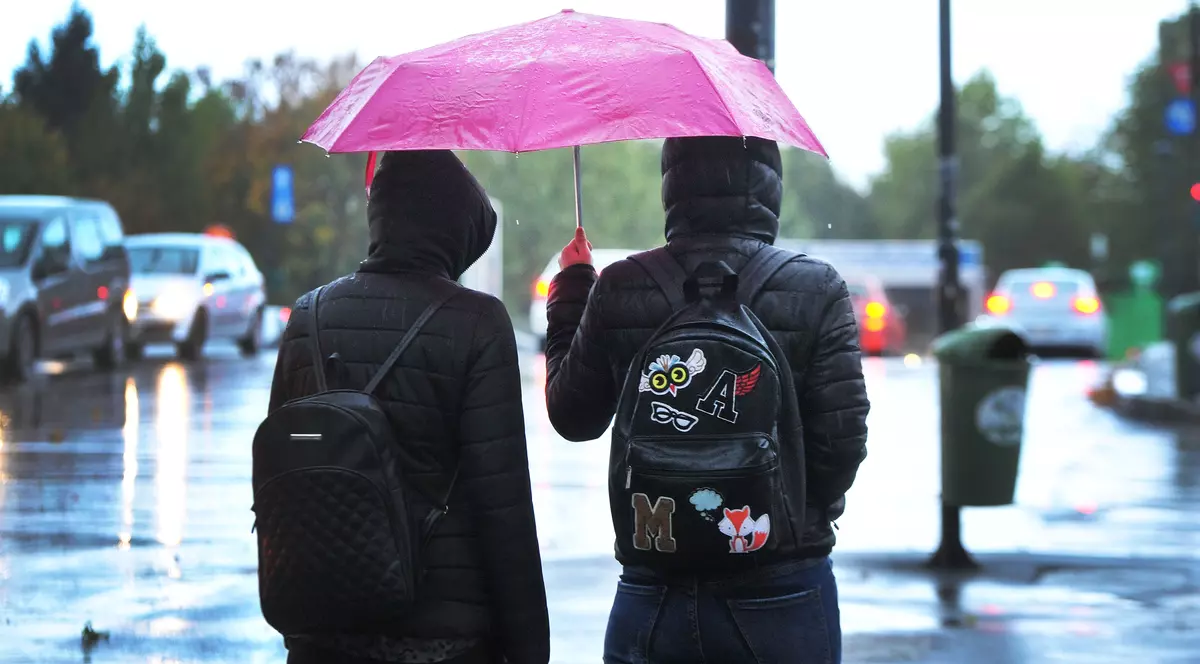 Avertizare de vreme deosebit de rece până sâmbătă dimineață. În mai multe zone vor fi și ninsori