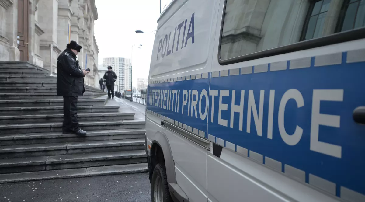 Mai multe imobile din Sectorul 6 al Capitalei, evacuate, după o alarmă falsă cu bomba