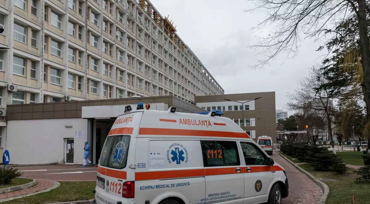 Anchetă la spitalul din Suceava, după ce un pacient în stare gravă a fost ținut 7 ore în UPU