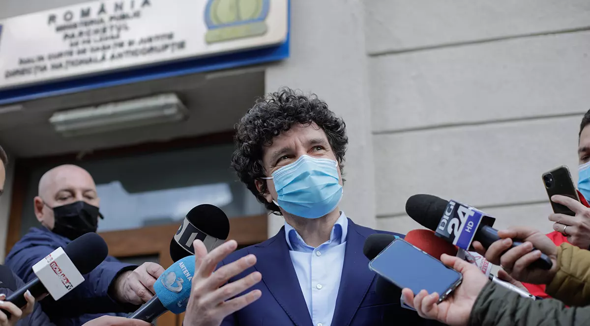 Consilierii USR PLUS îi cer lui Nicușor Dan să retragă proiectul de buget al Capitalei