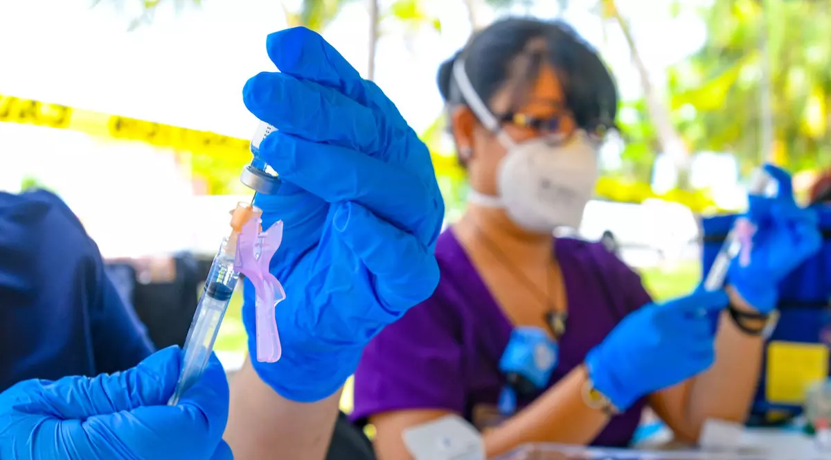 Aproape 2.500 de cadre medicale au fost confirmate cu COVID-19 de la începutul anului. 81,3% nu erau vaccinate