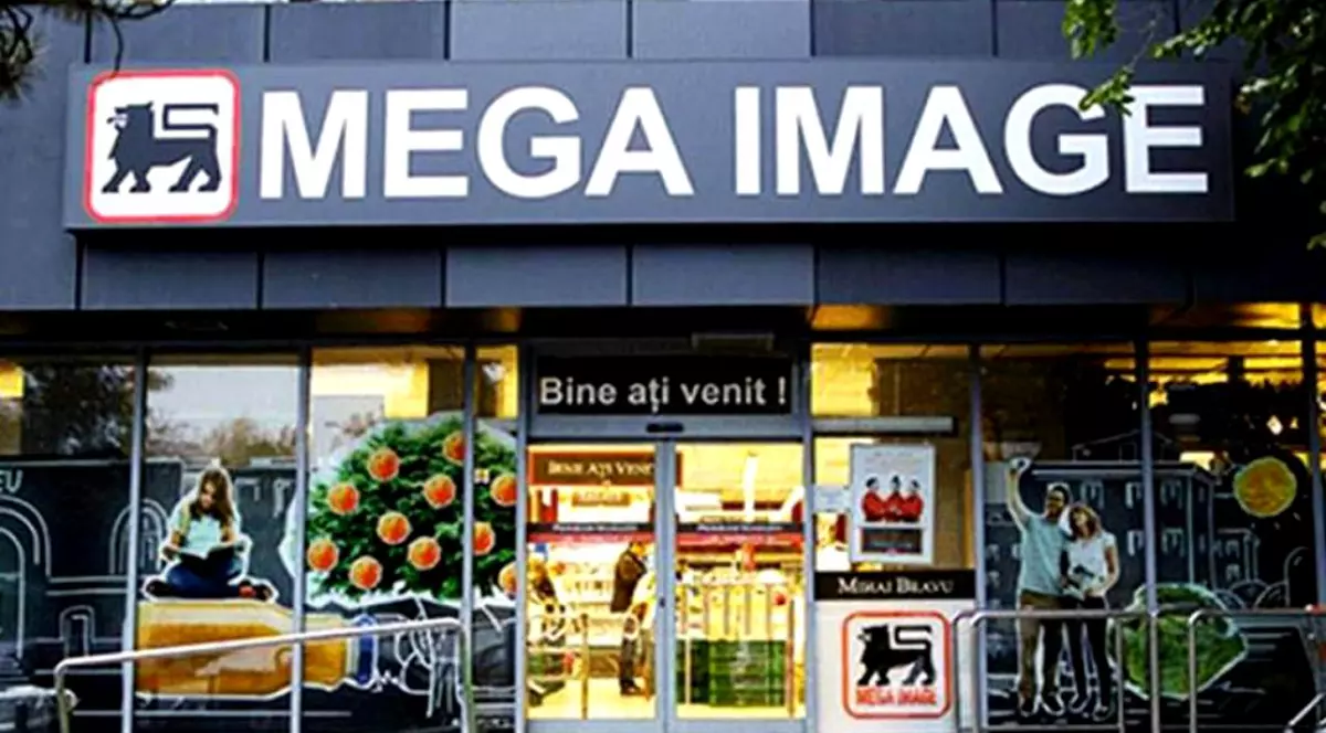 program mega image paste 2021 - intrare in magazin mega image