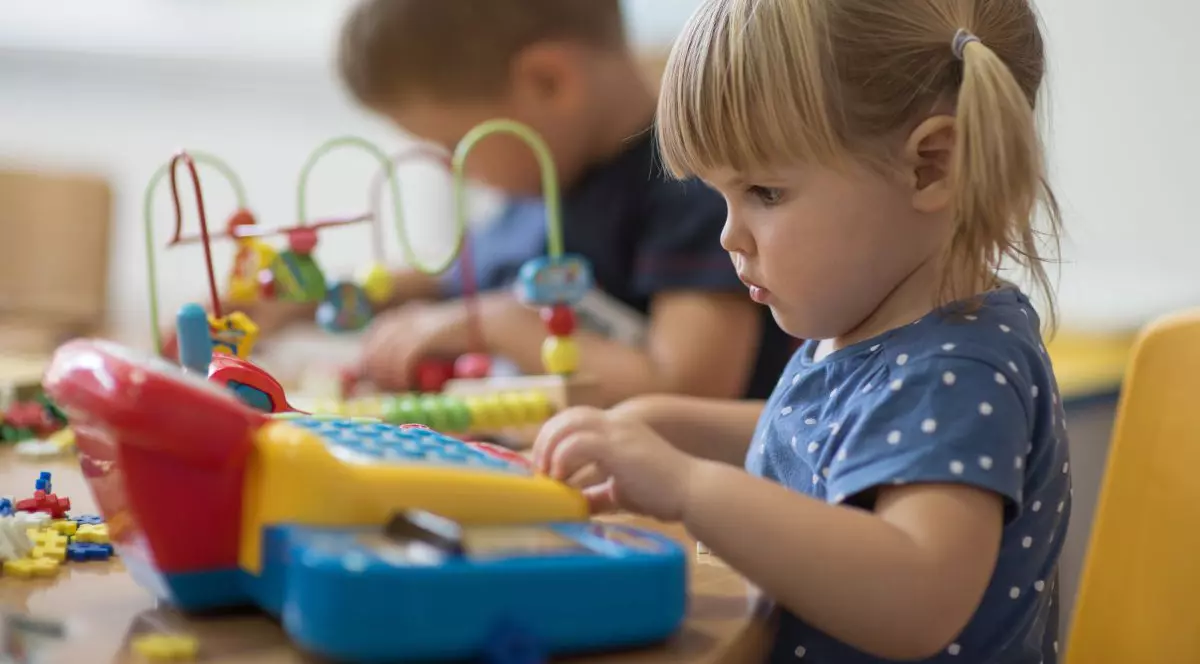 Cinci spații puse la dispoziție în Capitală, pe timpul vacanței, pentru copiii cu părinţi la serviciu