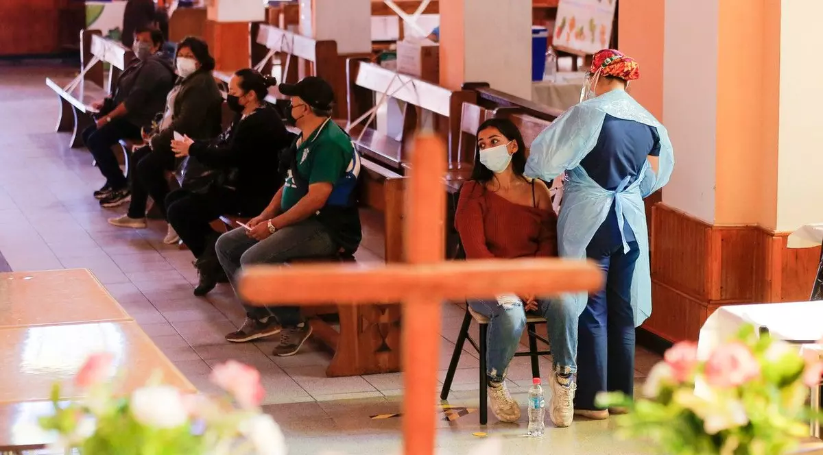 Cum a ajuns Chile la o explozie de cazuri de COVID, în ciuda unei campanii avansate de vaccinare