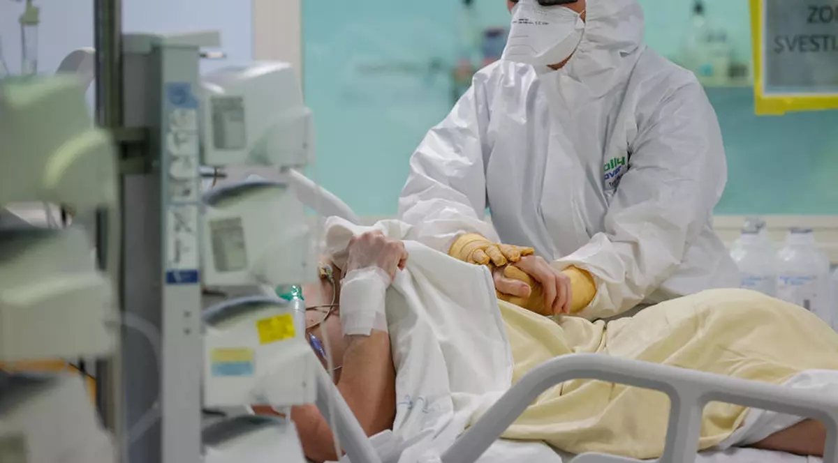 Avertismentul OMS: Pandemia este departe de a se încheia