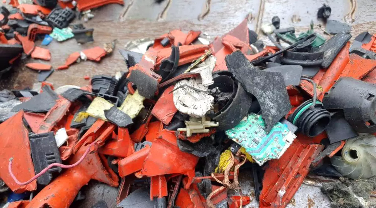 VIDEO EXCLUSIV FOTO | 50 de containere pline cu deșeuri din Germania, descoperite în Portul Agigea: „Sunt doar gunoaie nereciclabile”