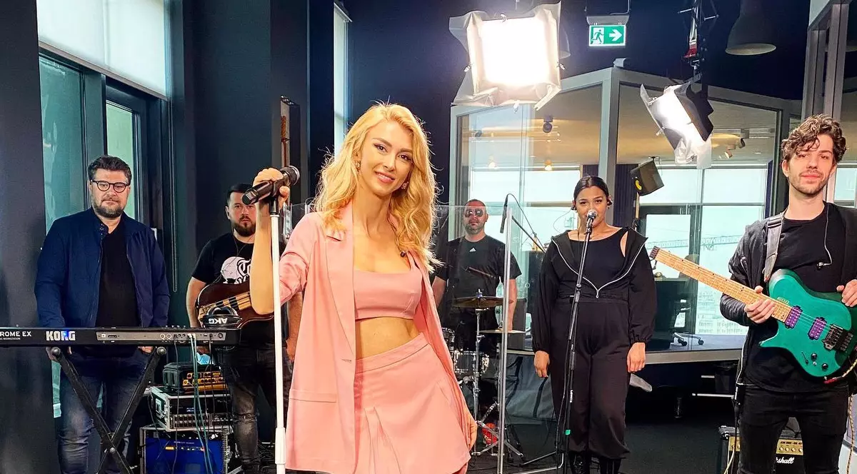 Lucruri neștiute din viața Andreei Bălan. „Deschideam geamul și ieșeam. Venea după mine”