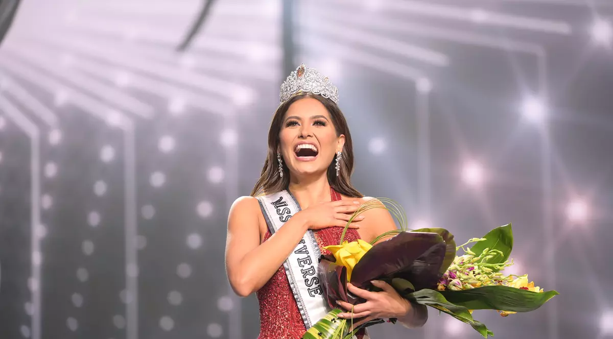 Concursul Miss Universe 2021, câștigat de o tânără din Mexic. România, reprezentată de o arădeancă