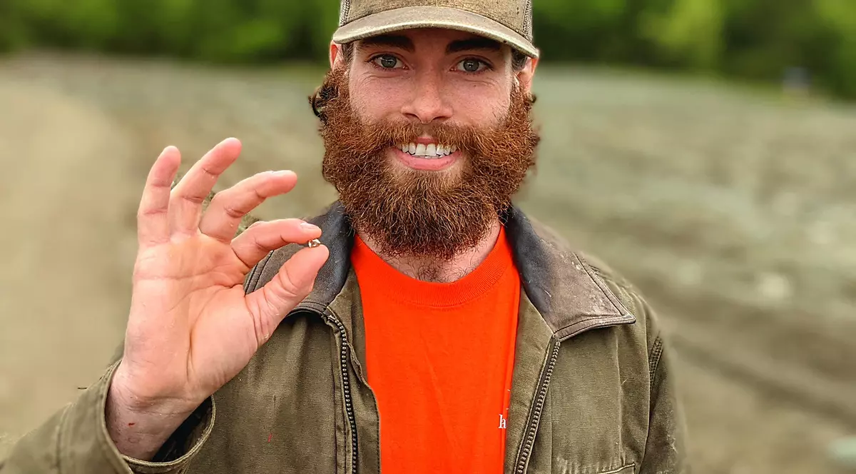 Un bărbat din SUA a călătorit în toată țara ca să extragă un diamant pentru inelul de logodnă al iubitei sale. „Speram doar unul mic”