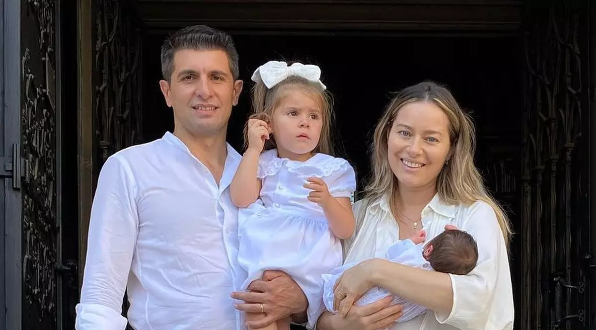 Mărturisirea făcută de Laura Cosoi, după 9 ani de căsnicie. Ce se întâmplă în familia vedetei