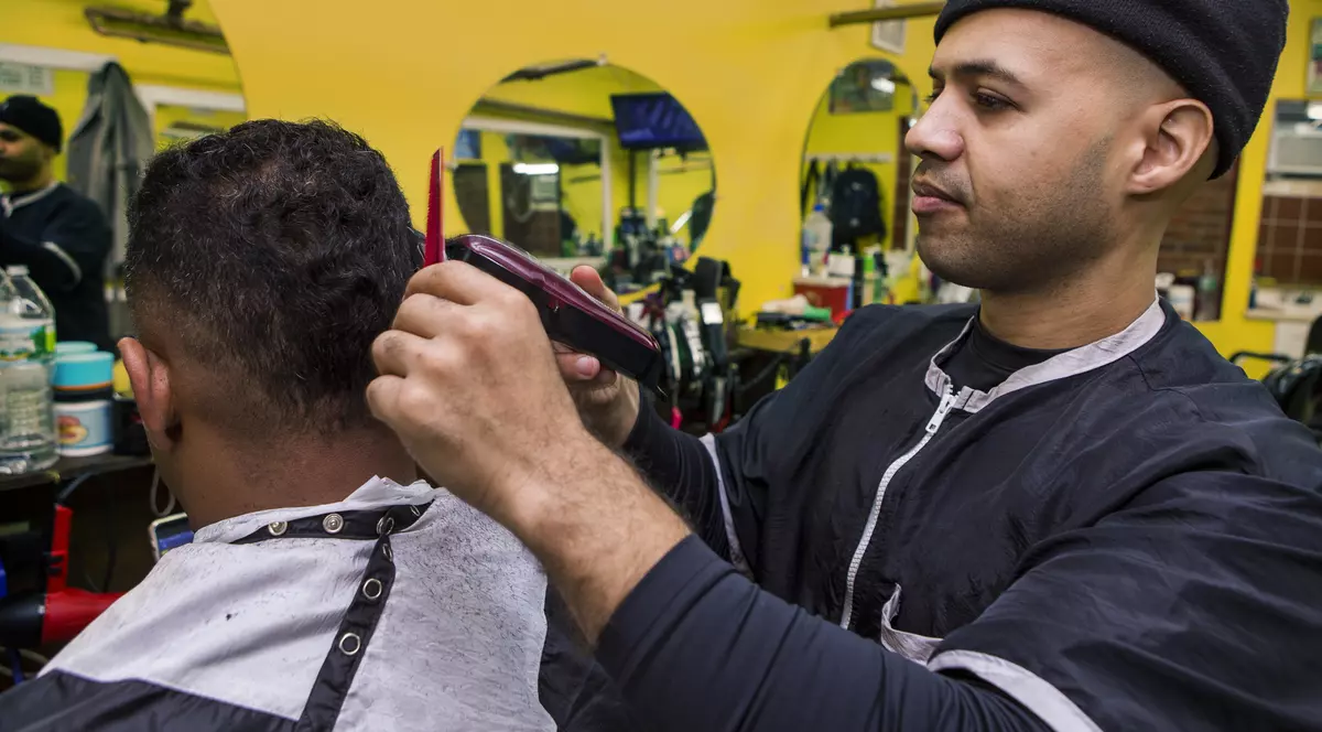 Pe cine a afectat cel mai mult criza COVID? În SUA, problemele financiare generate de pandemie au lovit mai tare în minorități