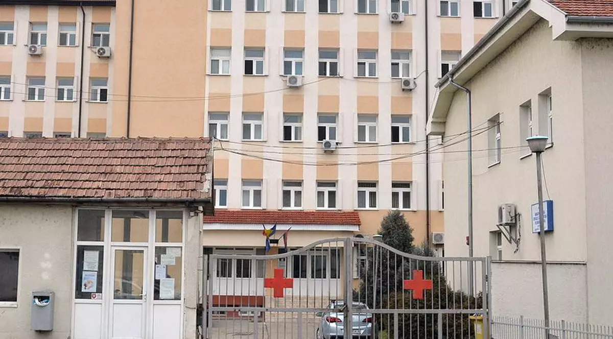 Epopeea vaccinării. Doi soți au alergat prin Oradea să facă rapelul Moderna, însă centrele erau închise. Reacția DSP Bihor