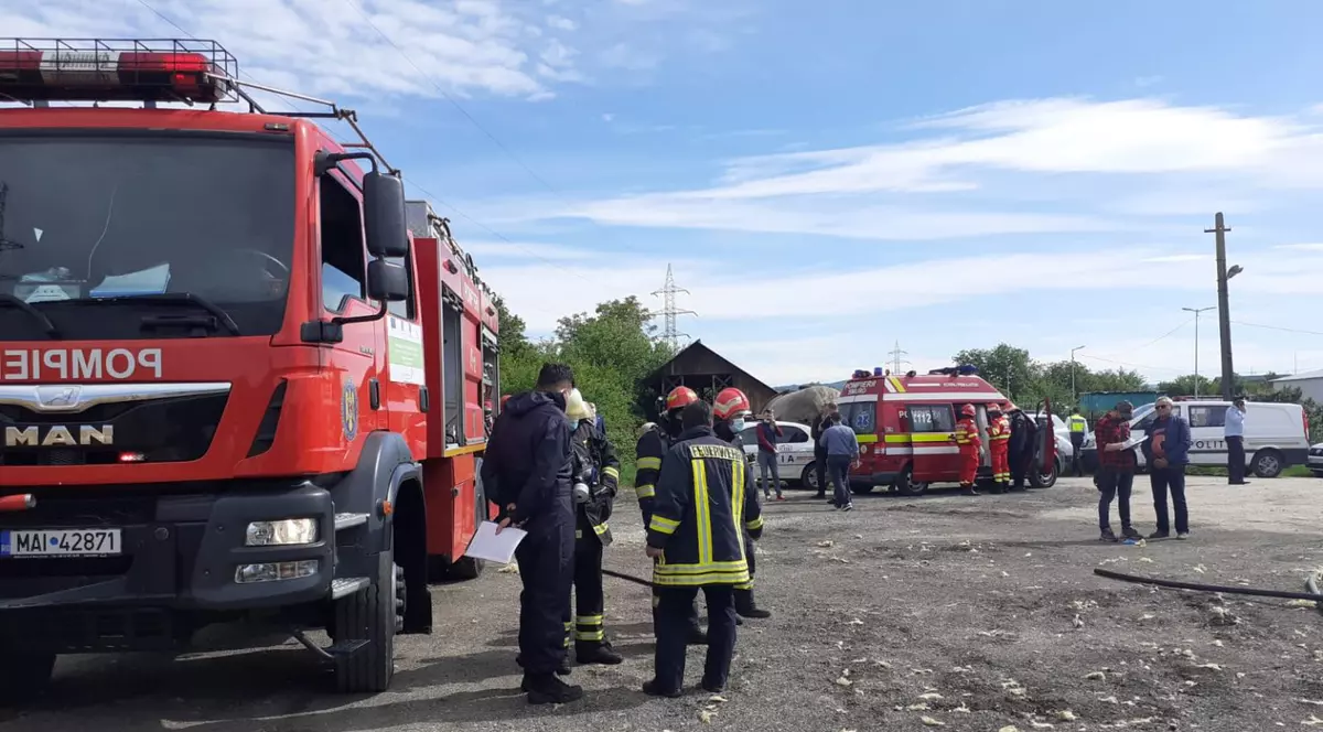 Explozie la o fabrică din Râmnicu Vâlcea. Doi oameni au murit