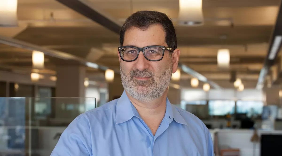 Stephen Engelberg, redactor-şef ProPublica şi laureat Pulitzer, despre hărțuirea jurnaliștilor de la Libertatea: „Sper că această încercare de a reduce la tăcere va eşua”