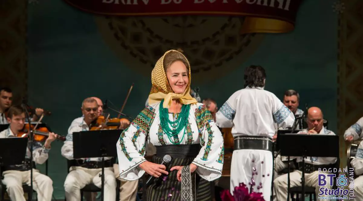 „Am plecat ca să nu mă dea afară”. Sofia Vicoveanca explică despărțirea de ansamblul cu care cânta de peste 20 de ani