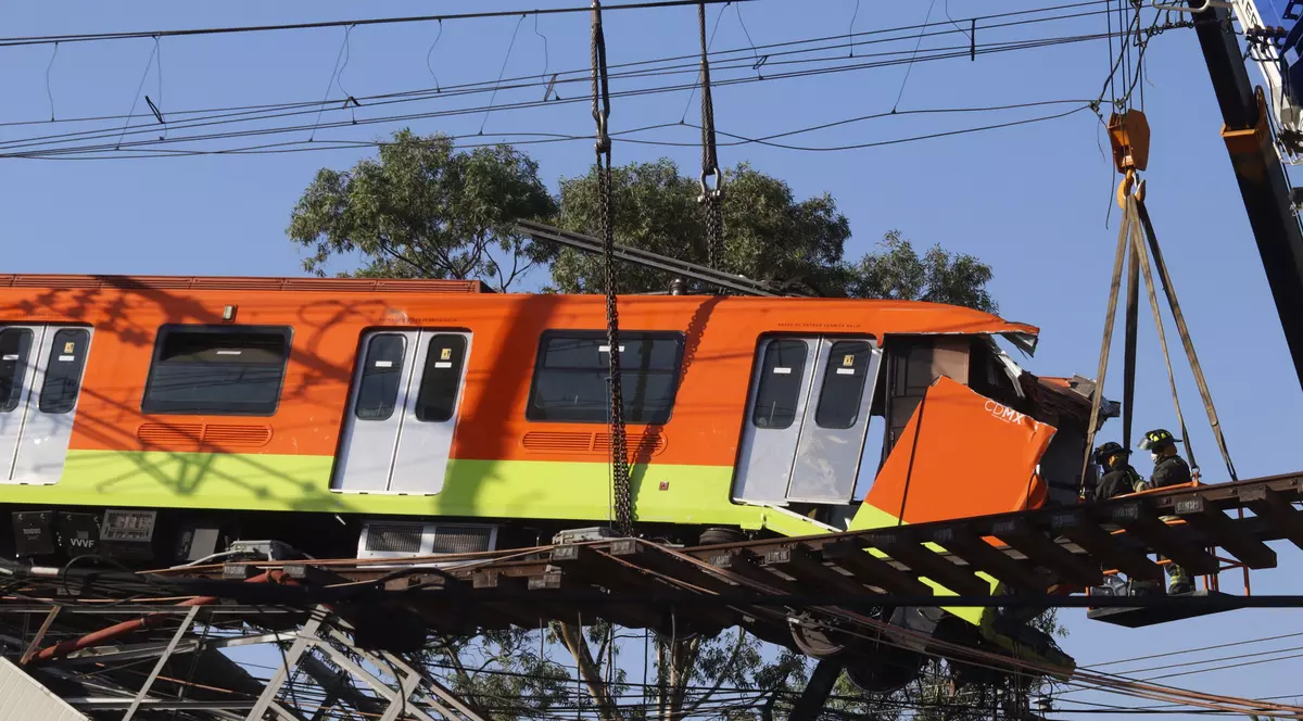 „Totul a început să se destrame”. Revoltă după accidentul cu 24 de morți din capitala Mexicului