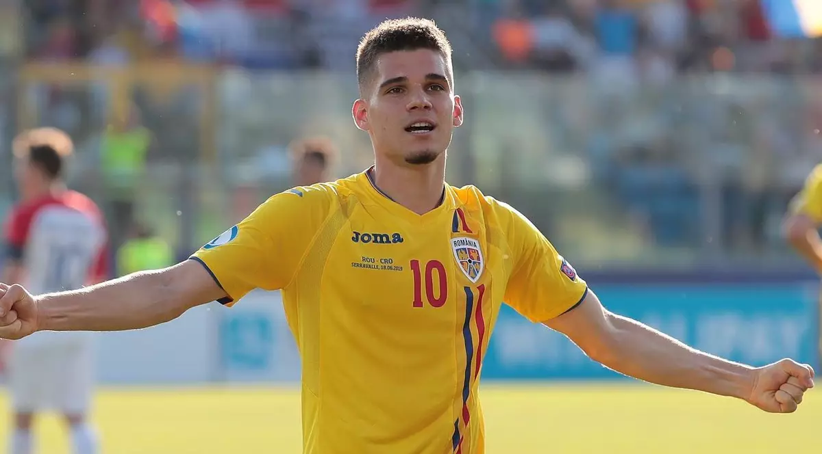 Cine e și cum arată iubita lui Ianis Hagi. Fotbalistul de 22 de ani are o relație la distanță