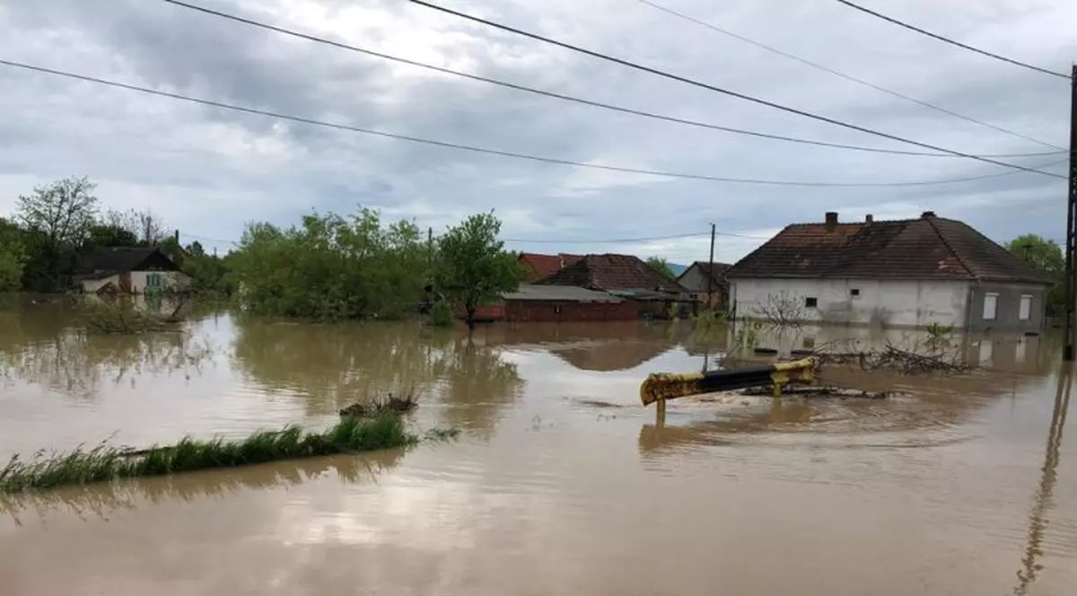 Noi atenţionări cod galben de inundaţii, valabile pe râuri din două județe