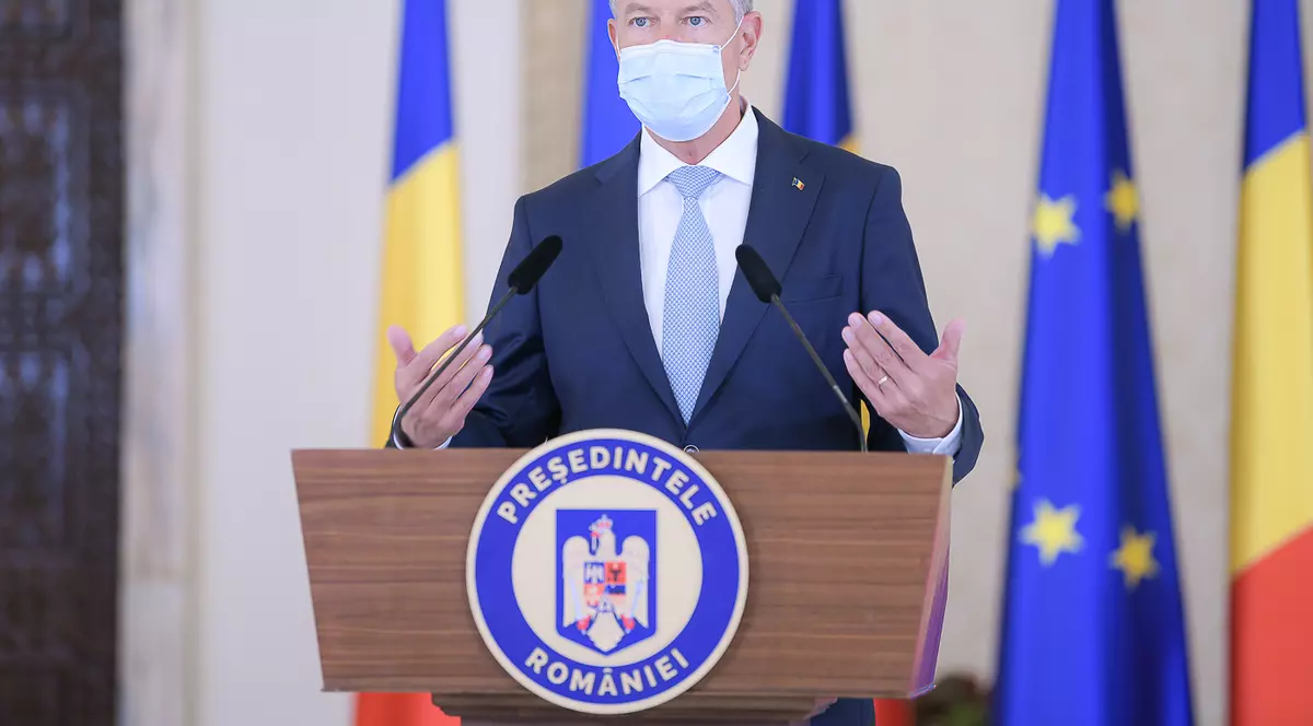 Legea prin care incitarea la violenţă sau discriminare se pedepseşte cu închisoare, sesizată de Iohannis la CCR