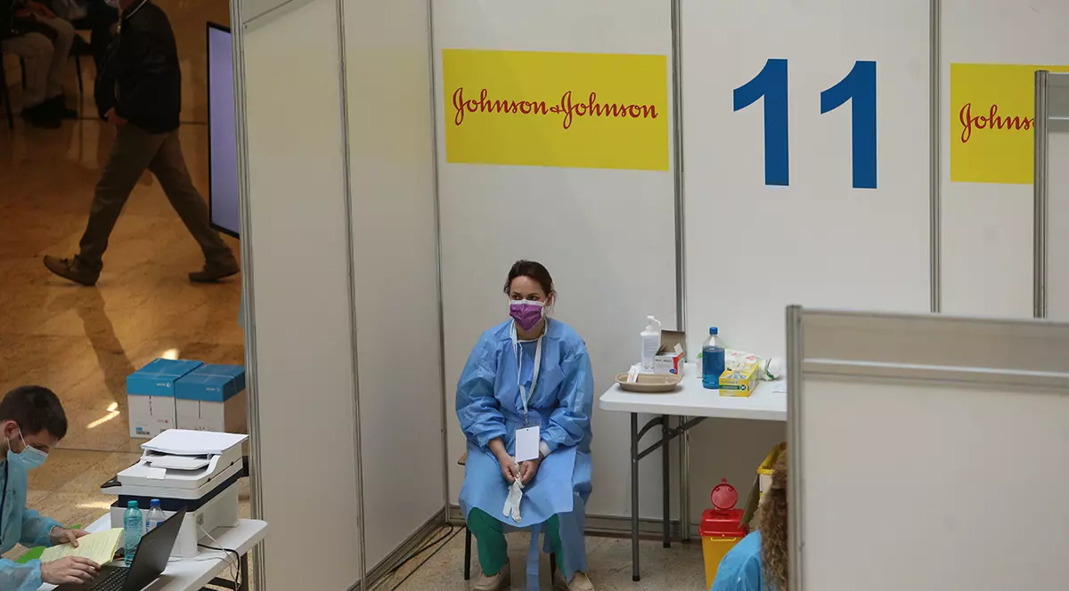 Expertul Laszlo Lorenzovici: „Nici pe 1 iulie nu se vor atinge 5 milioane de persoane vaccinate. Așa se întâmplă când nu investești în educație”