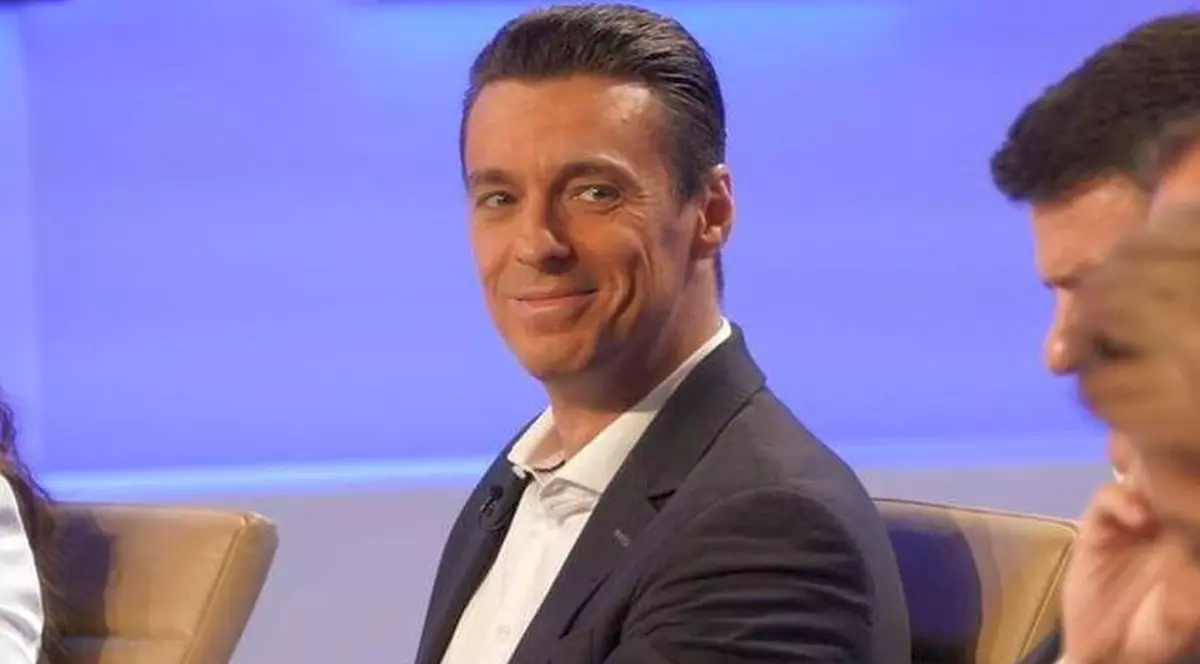 Ea e femeia cu care s-a iubit Mircea Badea înainte de Carmen Brumă. 7 ani au fost împreună