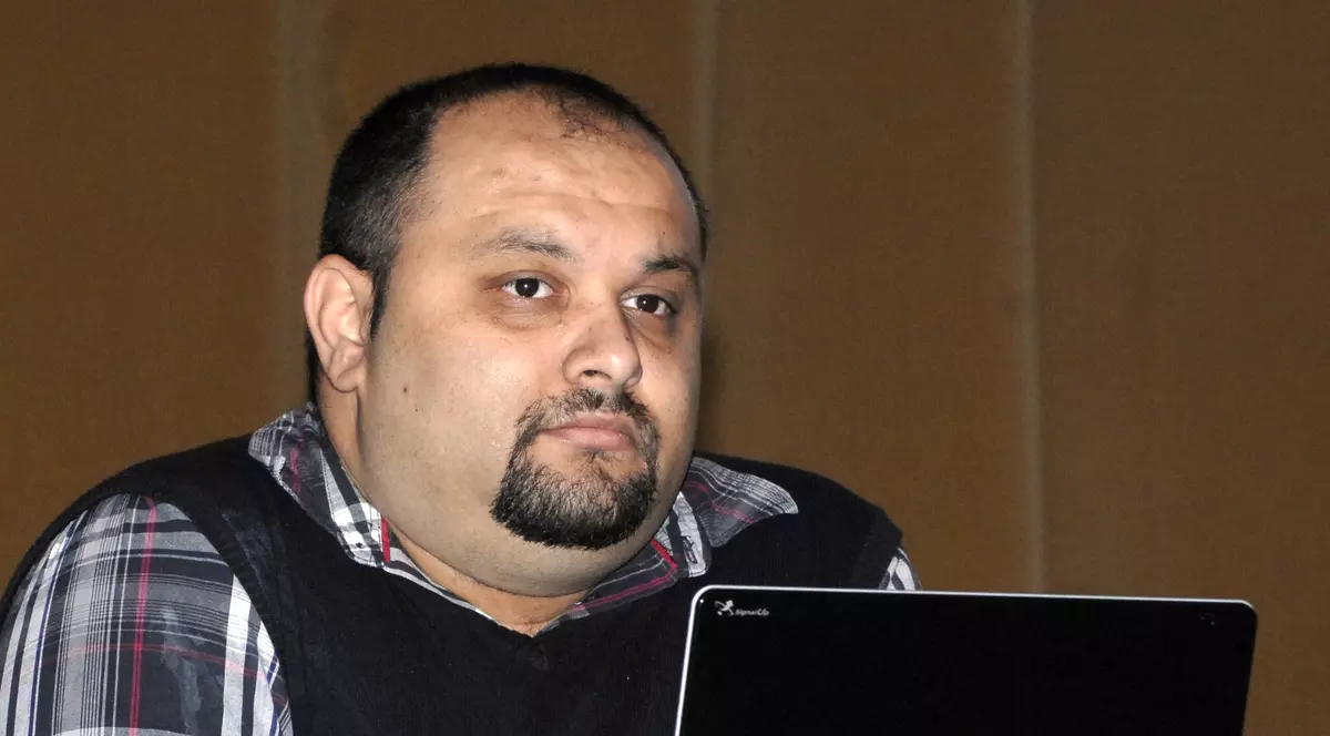 INTERVIU. Cine este Nicu Ion, unul dintre cei trei români aleși consilieri locali în Marea Britanie. „Te cam saturi să fii judecat după culoarea pielii”