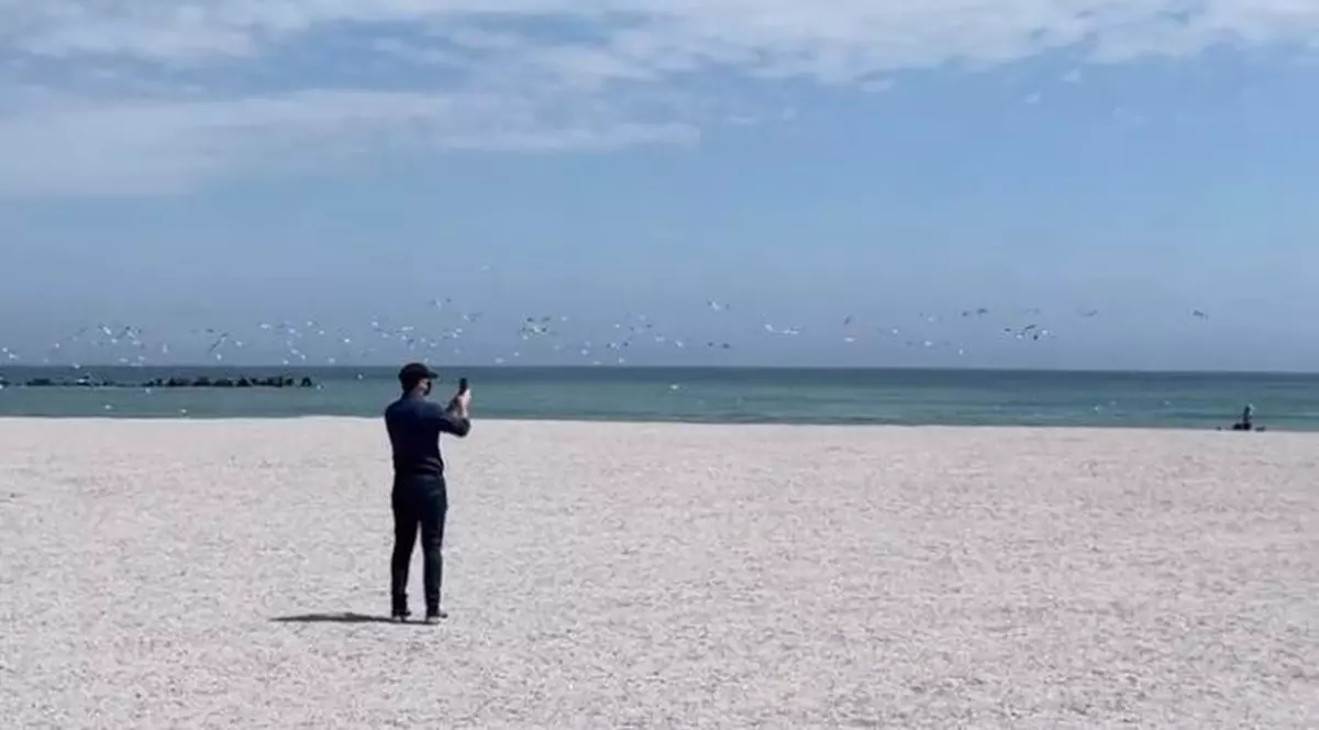 Premierul Florin Cîțu, Instastory de pe plaja din Mamaia