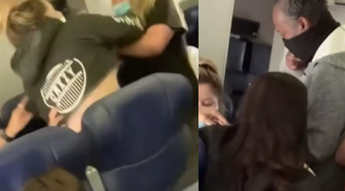 Însoțitoare de bord, atacată de una dintre pasagere. Din ce cauză a izbucnit scandalul