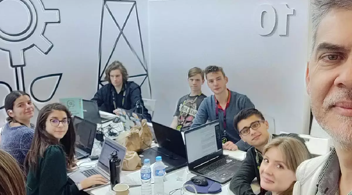 Radu Ticiu, antreprenor în IT și educație: „Școala românească are o capacitate minimală de a atrage elevii către domenii științifice”