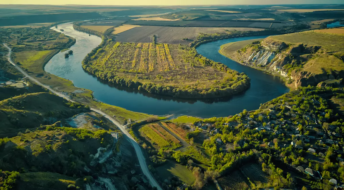(Publicitate) Cinci motive pentru a vizita Republica Moldova, locul unde te vei regăsi