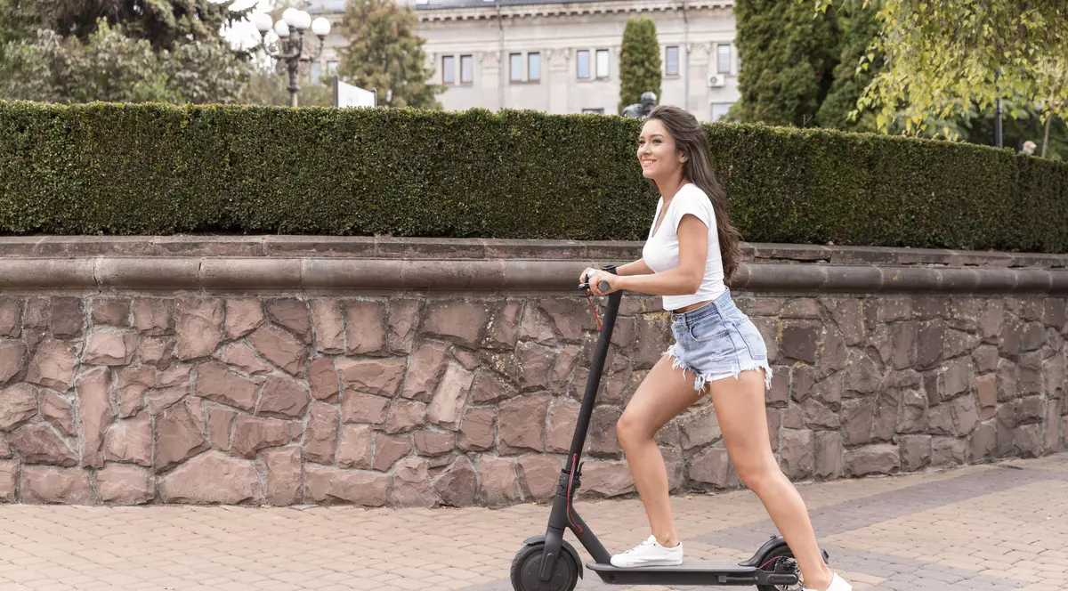 (Publicitate) De ce să alegi trotineta electrică în oraș, dar și în vacanță?