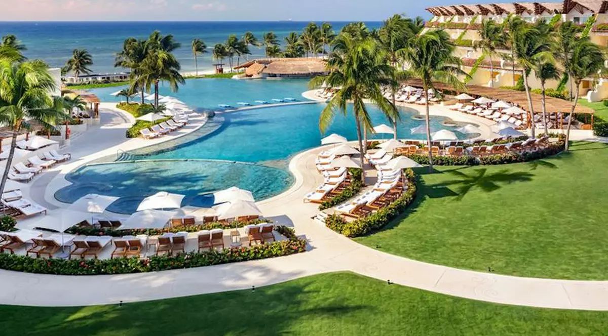 Vacanțe all inclusive pentru cadrele medicale, oferite de un resort mexican. Cum au fost aleși câștigătorii