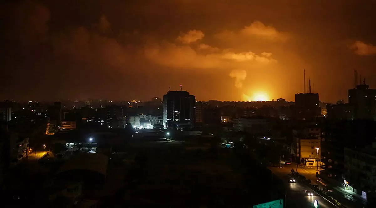 Hamas a lansat o ”ploaie de rachete” peste Tel Aviv, după ce un bloc din Fâșia Gaza a fost distrus de forțele israeliene