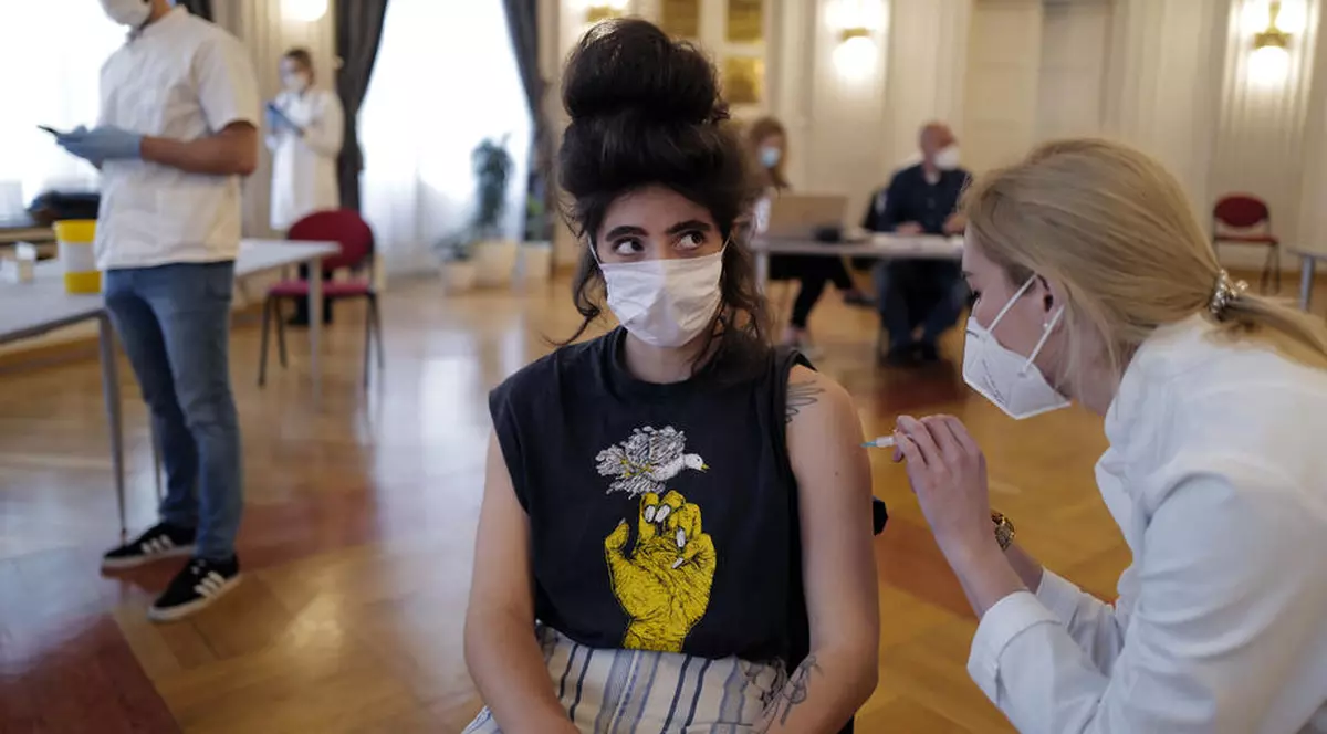 Moderna va cere în iunie autorizarea în Uniunea Europeană a vaccinului său pentru copii între 12 și 17 ani