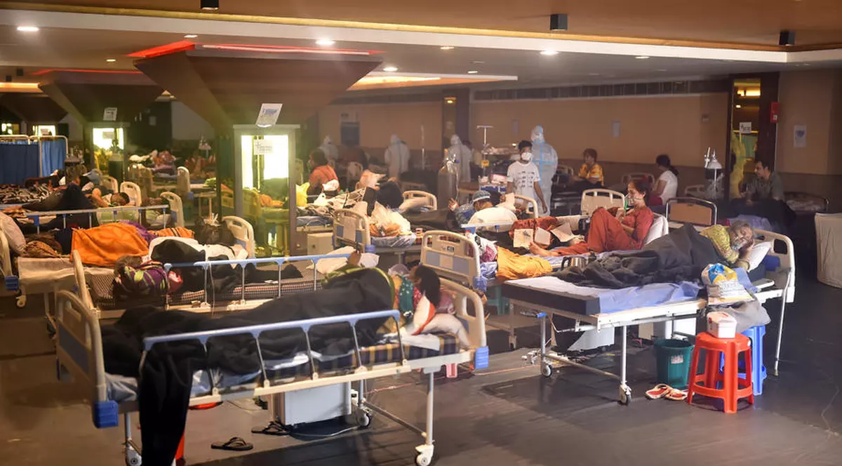 India a înregistrat un nou număr fără precedent de infectări în doar 24 de ore: peste 410.000 de cazuri confirmate