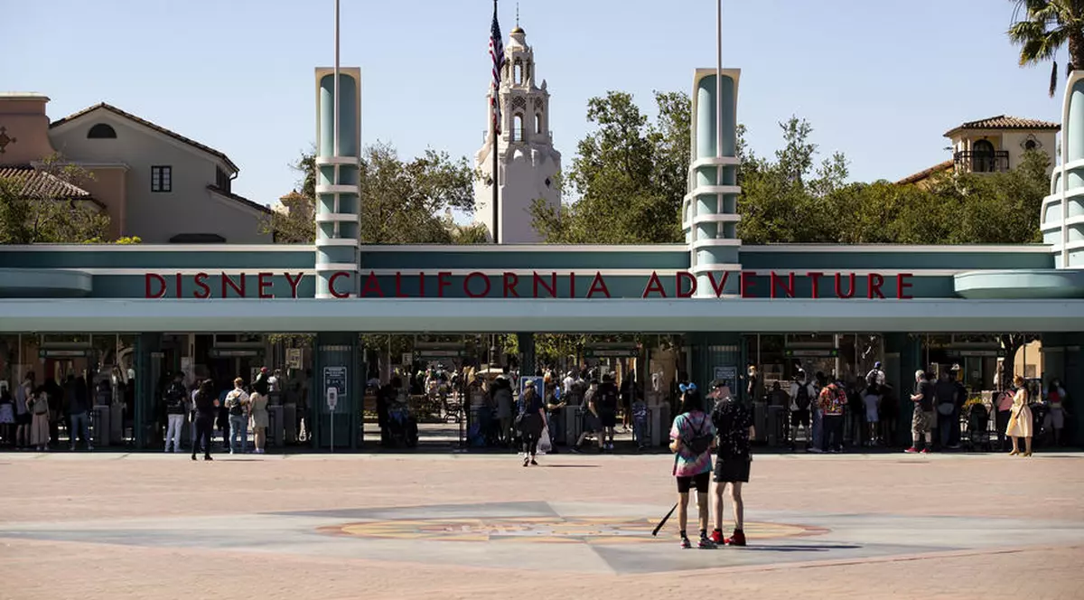 Disneyland a fost redeschis în California. Cine are acces în parcul de distracții din SUA