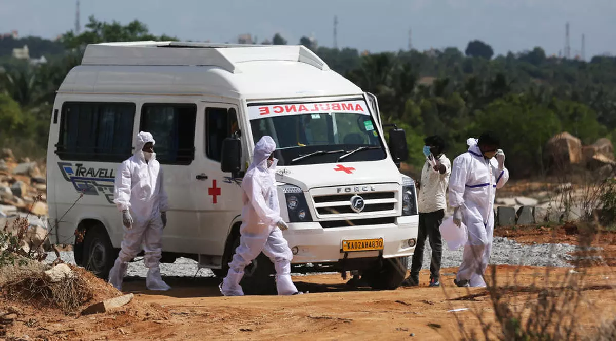 Număr fără precedent de decese cauzate de COVID-19 în India în ultimele 24 de ore