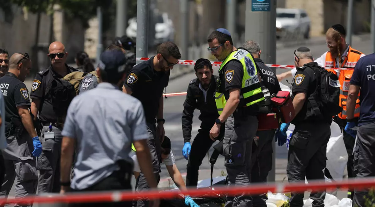 Atac în Ierusalim. Doi israelieni au fost înjunghiați, iar agresorul, împușcat mortal de polițiști