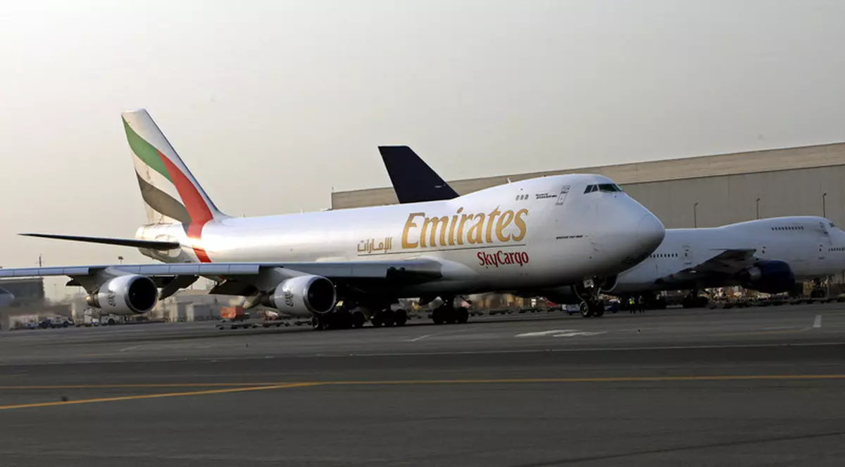 Compania Emirates anunță că va transporta gratuit echipamente medicale şi ajutoare în India