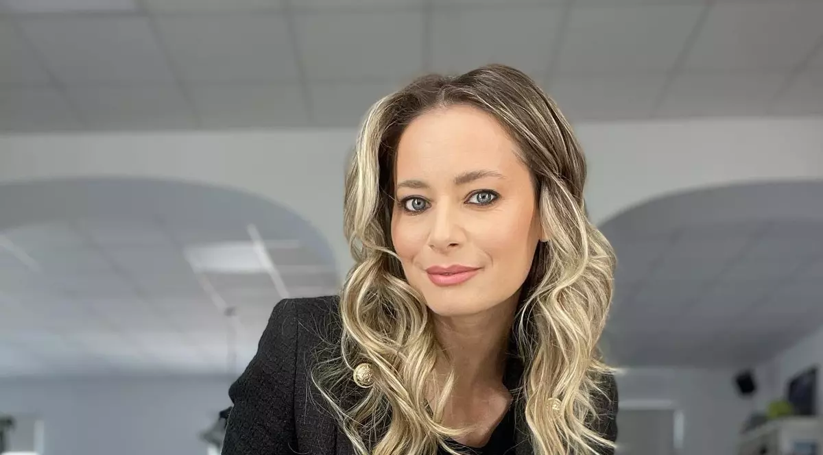 Laura Cosoi, criticată dur, după ce a pozat într-un body minuscul