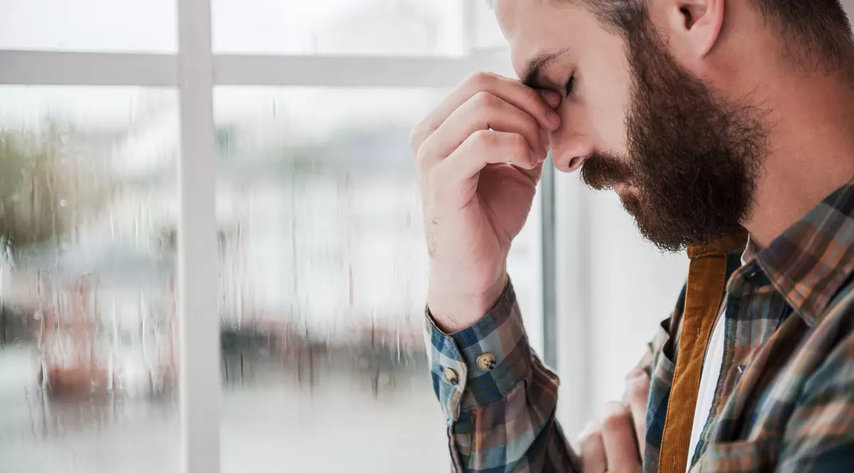 Cum ne afectează vremea ploioasă și cât de neobișnuită e pentru această perioadă a anului