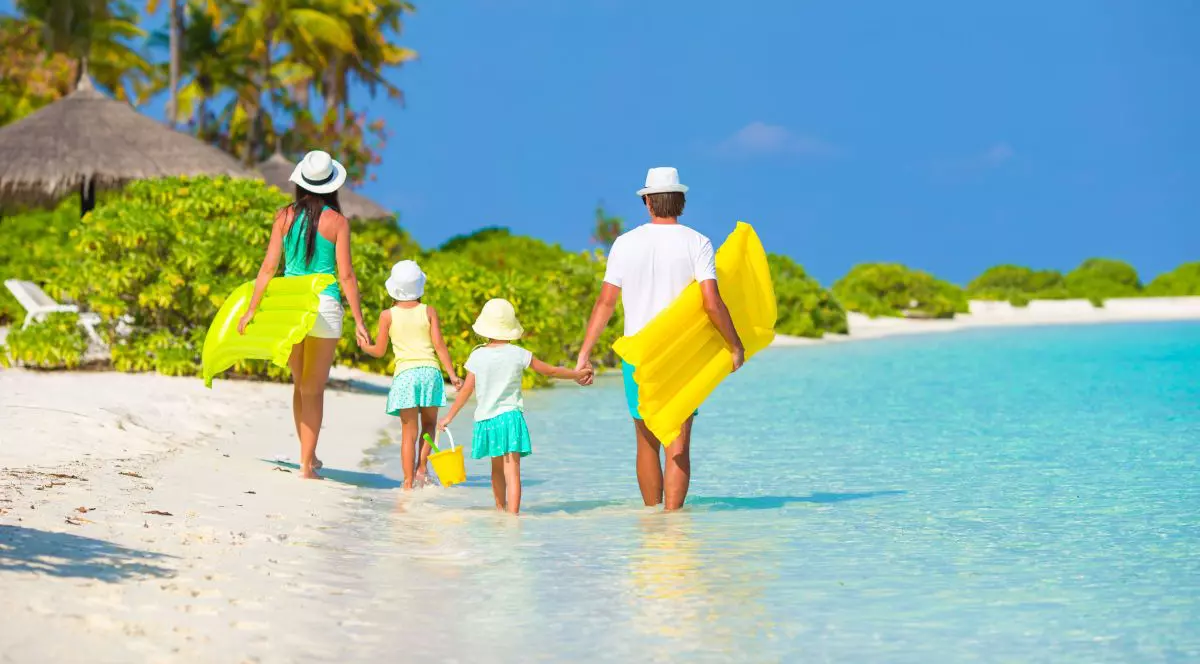 Recomandările lui Raed Arafat pentru românii care merg în vacanțe în străinătate