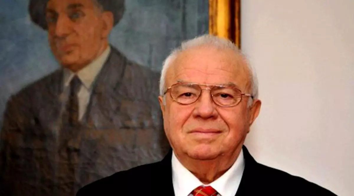 Cu ce se confruntă Alexandru Arșinel după ce a fost infectat cu COVID-19. „Merg săptămânal la spital”