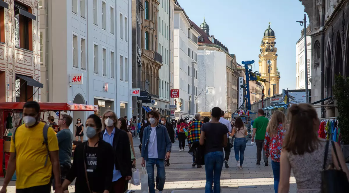 Jumătate dintre europeni, nemulțumiți de măsurile UE pentru gestionarea crizei COVID