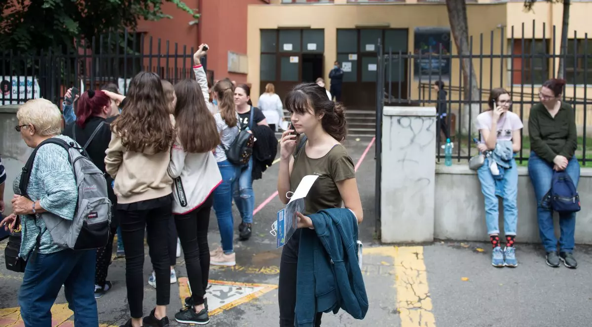 Admitere liceu 2021. Cei mai mulți elevi cu media 10 la Evaluarea Națională au ales mate-info. Trei profesori explică de ce