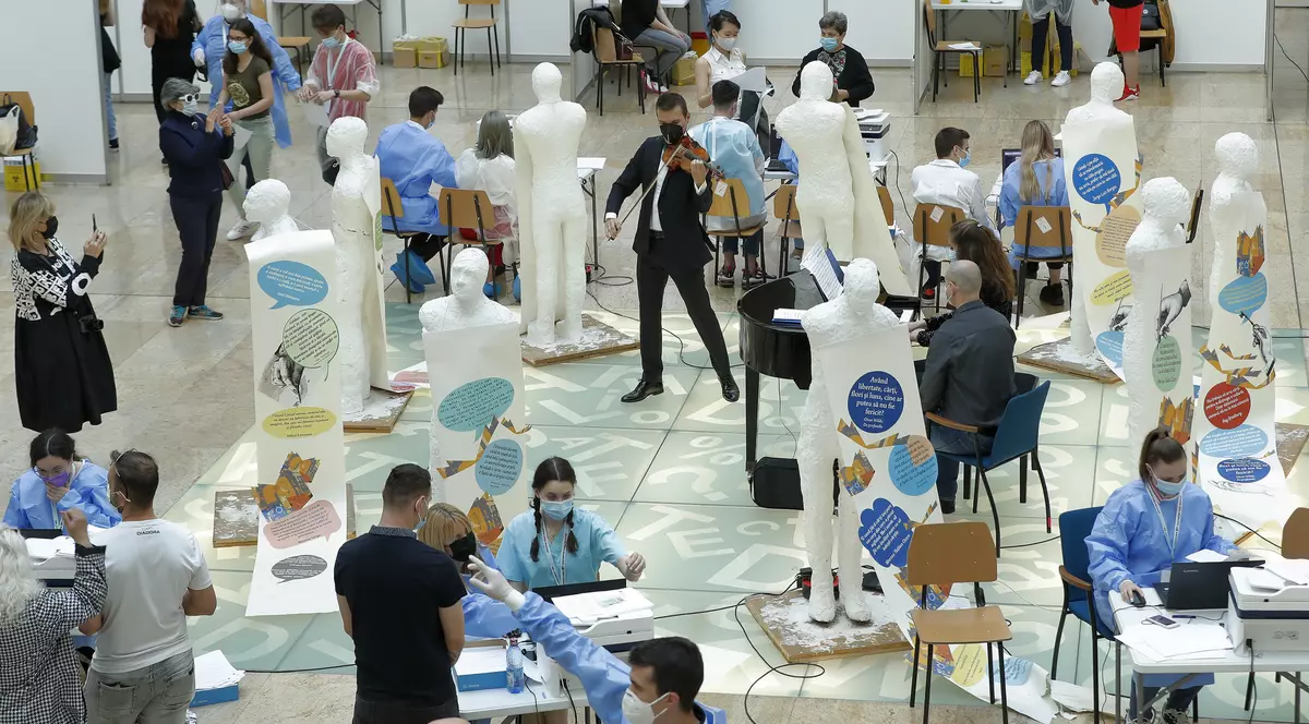 Comisia Europeană: Fiecare țară UE decide dacă administrează a treia doză de vaccin anti-COVID